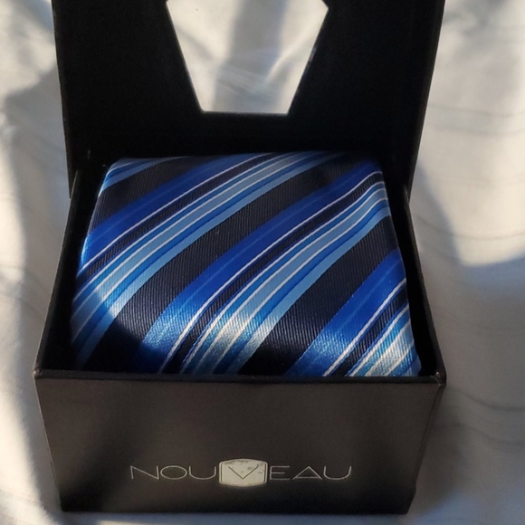 Nouveau Men's Tip Blue/Purple Tie - Picture 4 of 4